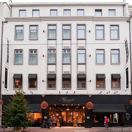 Les Nuits Hotel