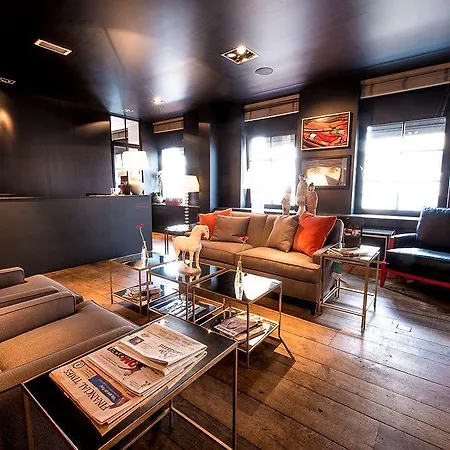 Les Nuits 4* Anversa