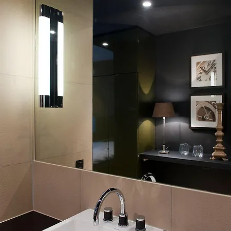 Les Nuits Hotel Anversa