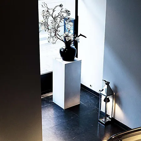 Les Nuits Hotel Anversa